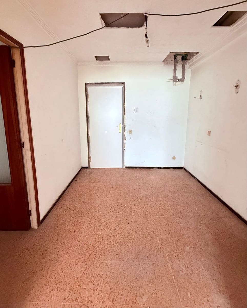 3 soveværelse Lejlighed til salg i Las Palmas de Gran Canaria med garage - € 280.000 (Ref: 10148203)
