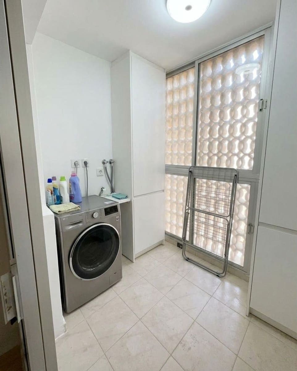 3 soveværelse Lejlighed til salg i Las Palmas de Gran Canaria med garage - € 280.000 (Ref: 10148203)