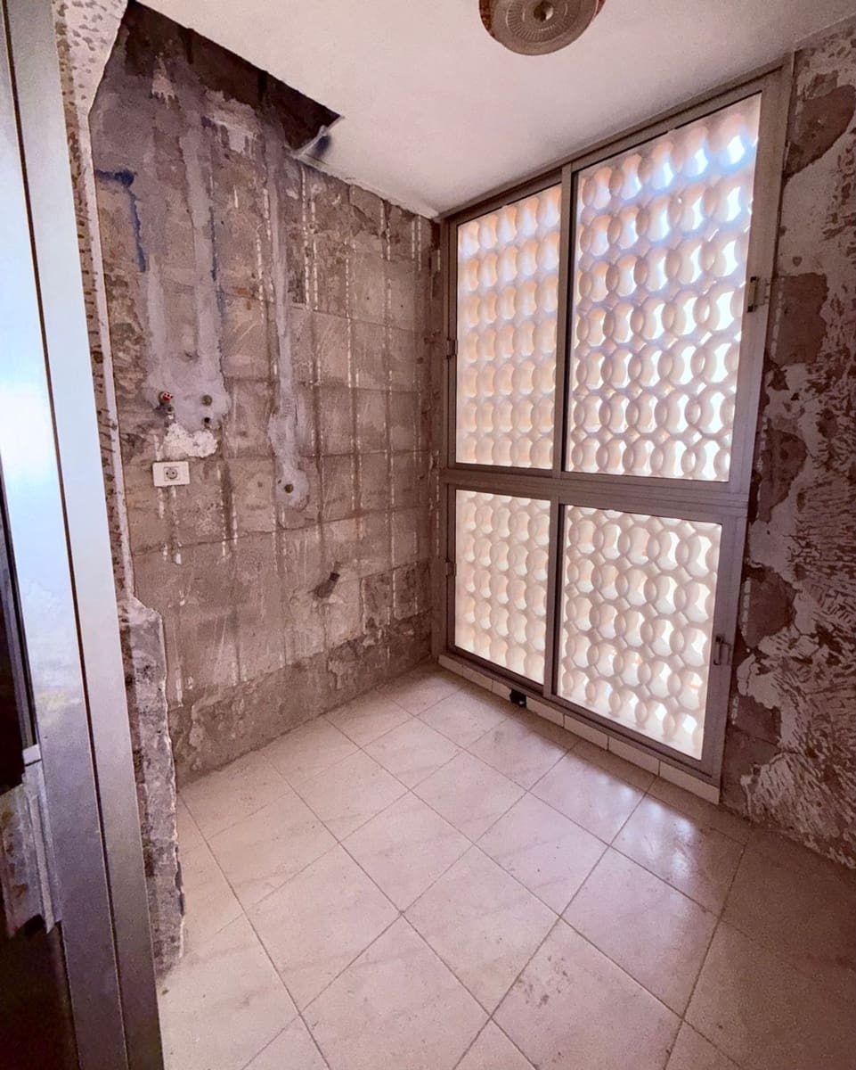 3 soveværelse Lejlighed til salg i Las Palmas de Gran Canaria med garage - € 280.000 (Ref: 10148203)