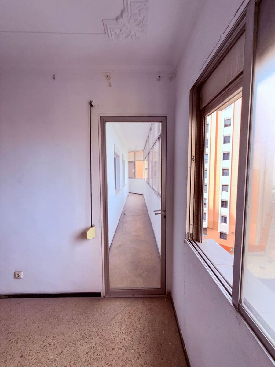 3 soveværelse Lejlighed til salg i Las Palmas de Gran Canaria med garage - € 280.000 (Ref: 10148203)