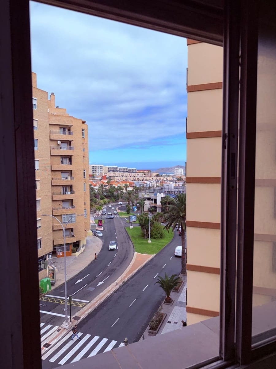 3 soveværelse Lejlighed til salg i Las Palmas de Gran Canaria med garage - € 280.000 (Ref: 10148203)