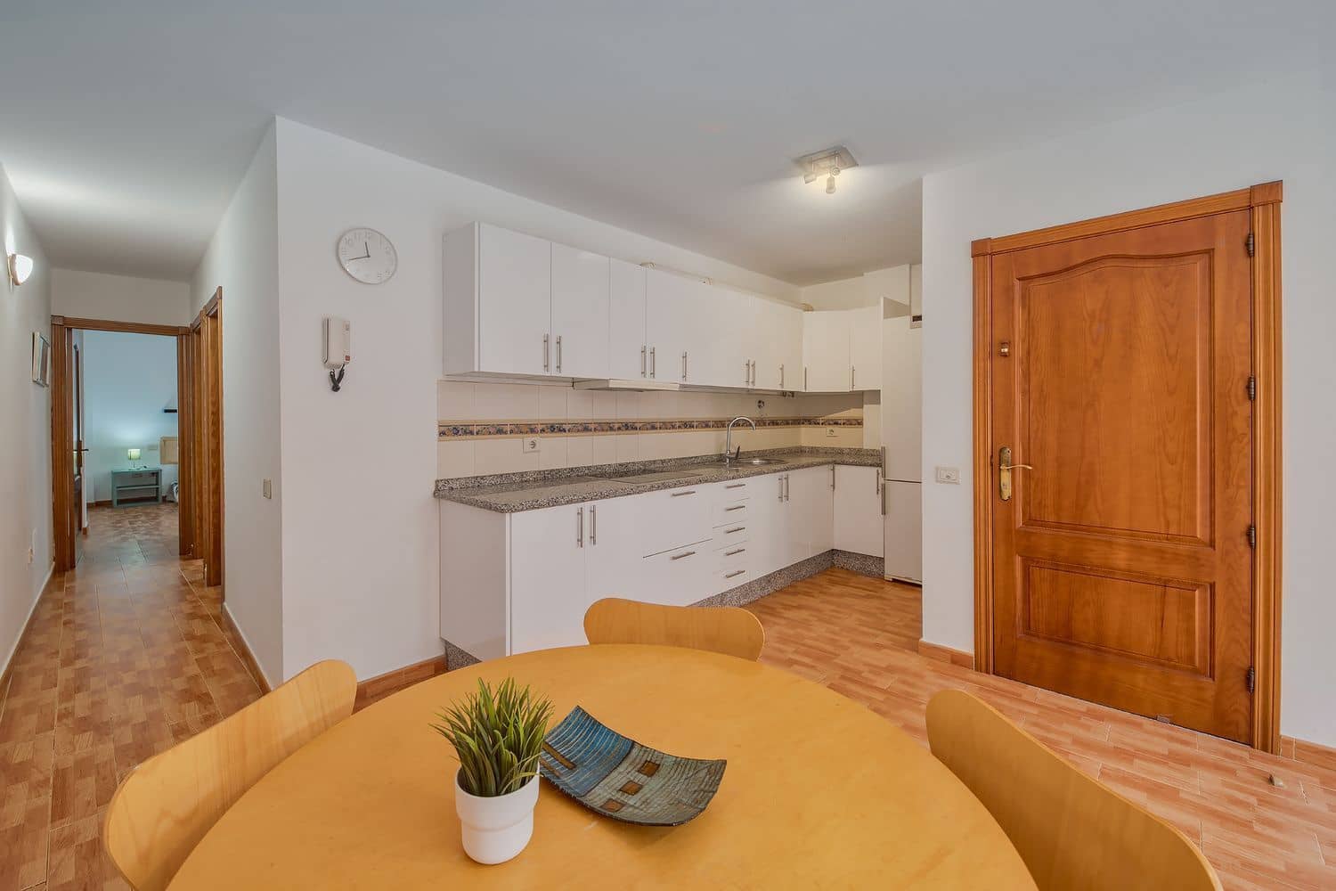 2 bedroom Apartment for sale in Arinaga with garage - € 253,000 (Ref: 10154376)
