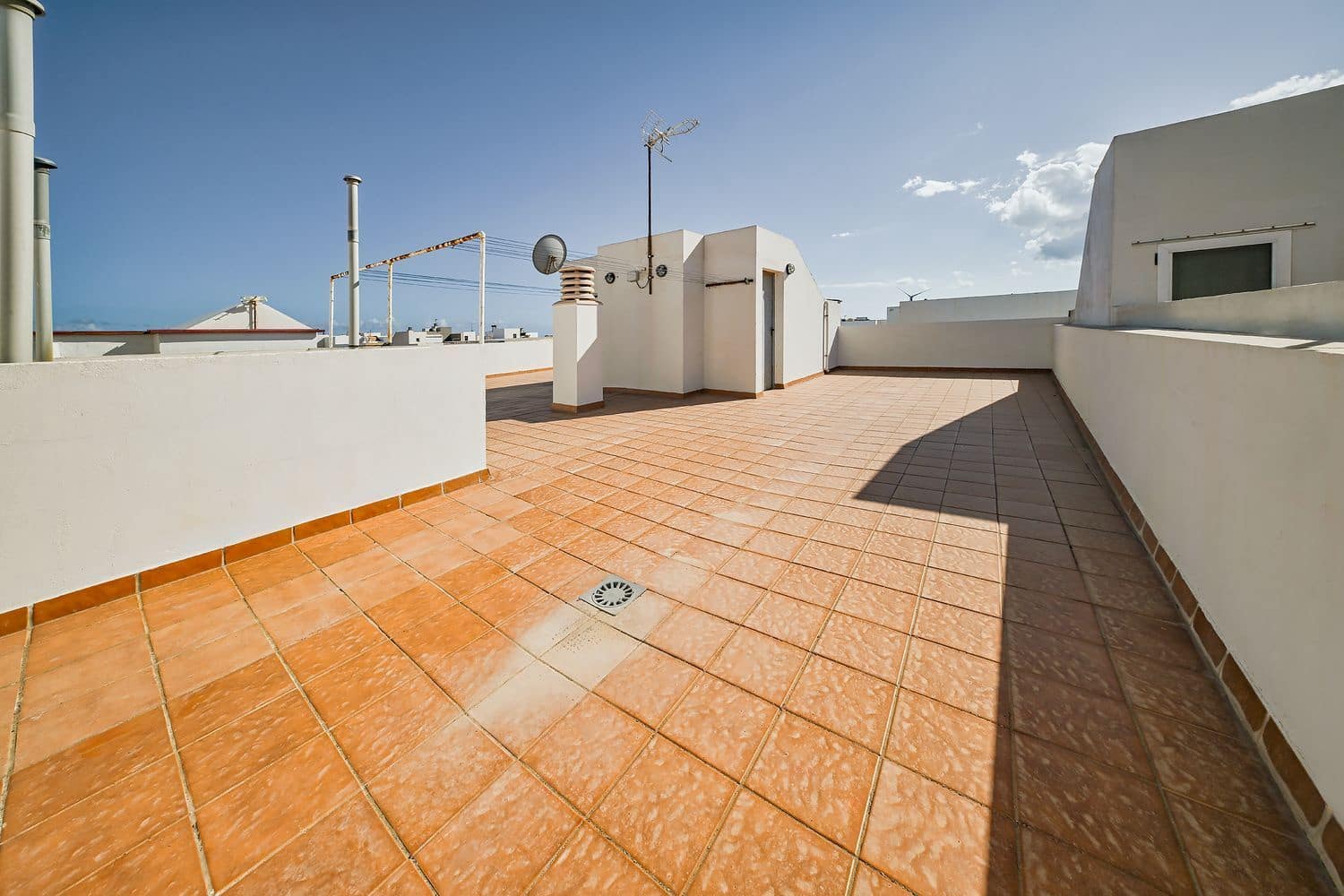 2 bedroom Apartment for sale in Arinaga with garage - € 253,000 (Ref: 10154376)