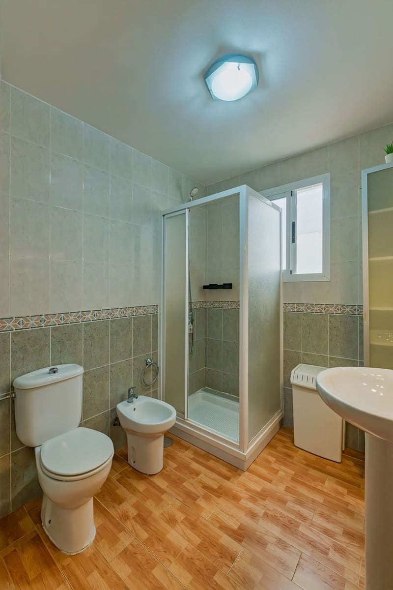 2 bedroom Apartment for sale in Arinaga with garage - € 253,000 (Ref: 10154376)