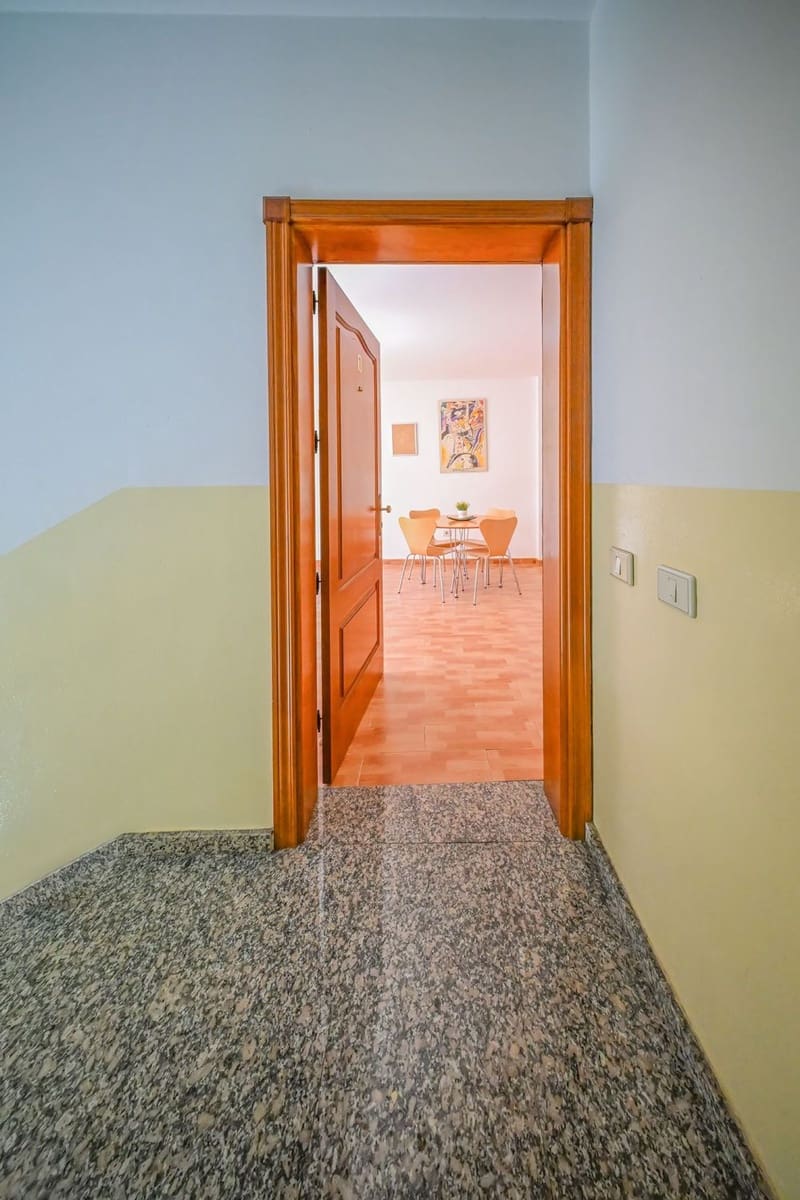 2 bedroom Apartment for sale in Arinaga with garage - € 253,000 (Ref: 10154376)