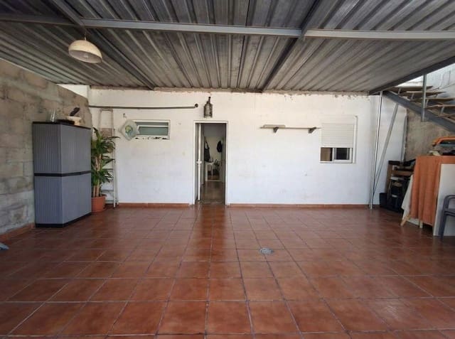 5 soveværelse Byhus til salg i Tamaraceite, Las Palmas de Gran Canaria med garage - € 275.000 (Ref: 10154377)