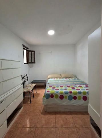 5 soveværelse Byhus til salg i Tamaraceite, Las Palmas de Gran Canaria med garage - € 275.000 (Ref: 10154377)