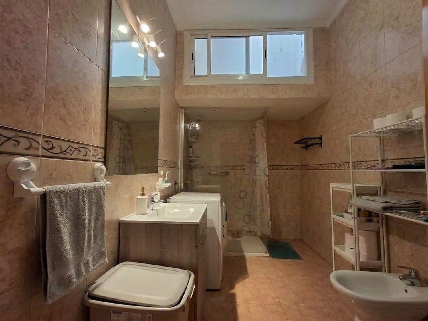 5 soveværelse Byhus til salg i Las Palmas de Gran Canaria med garage - € 275.000 (Ref: 10154377)