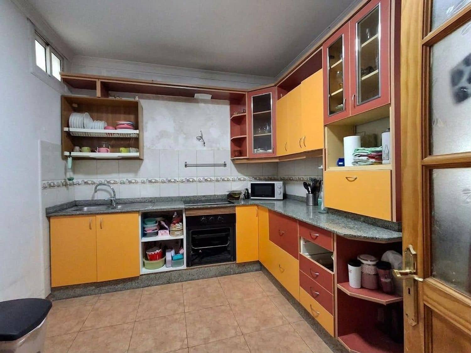 5 soveværelse Byhus til salg i Las Palmas de Gran Canaria med garage - € 275.000 (Ref: 10154377)