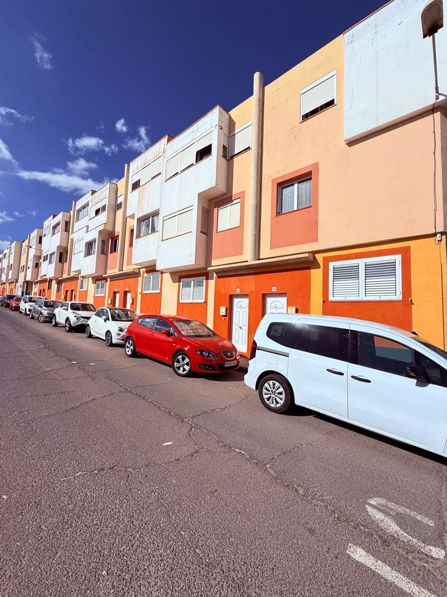 3 soveværelse Lejlighed til salg i Telde med garage - € 174.500 (Ref: 10158855)