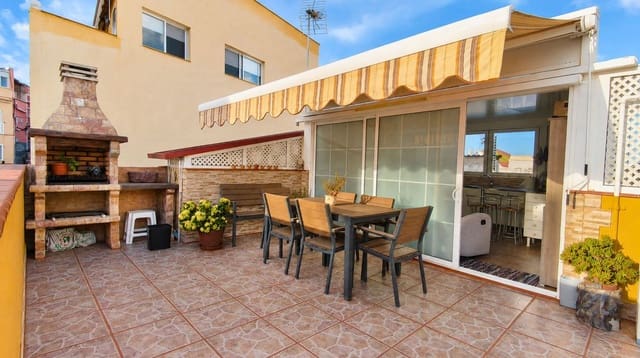 2 makuuhuone Omakotitalo myytävänä paikassa Tamaraceite, Las Palmas de Gran Canaria mukana 
autotalli - 279 000 € (Ref: 10164005)