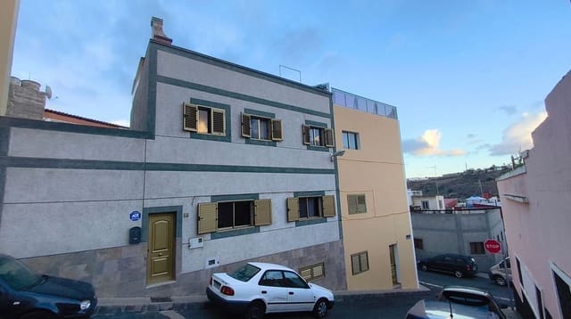 2 makuuhuone Omakotitalo myytävänä paikassa Tamaraceite, Las Palmas de Gran Canaria mukana 
autotalli - 279 000 € (Ref: 10164005)