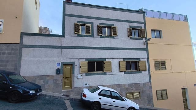2 makuuhuone Omakotitalo myytävänä paikassa Tamaraceite, Las Palmas de Gran Canaria mukana 
autotalli - 279 000 € (Ref: 10164005)