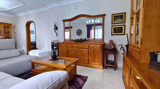 2 makuuhuone Omakotitalo myytävänä paikassa Tamaraceite, Las Palmas de Gran Canaria mukana 
autotalli - 279 000 € (Ref: 10164005)
