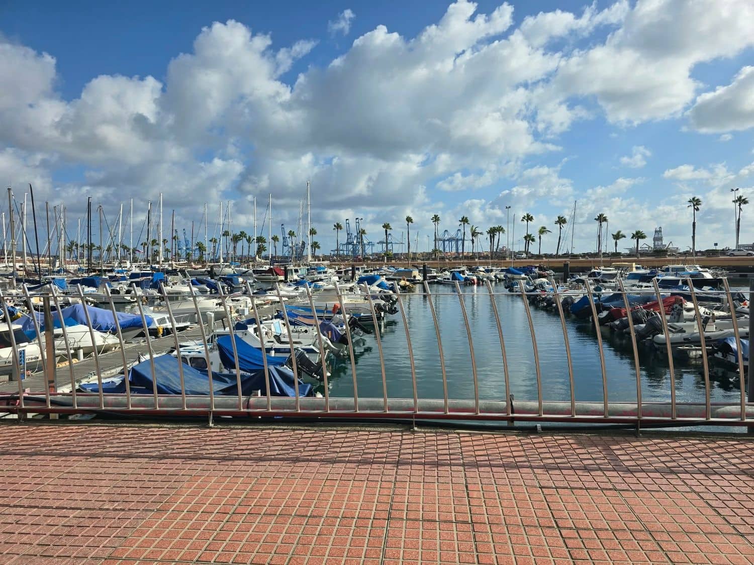 Erhverv til leje i Las Palmas de Gran Canaria - € 1.550 (Ref: 10164006)