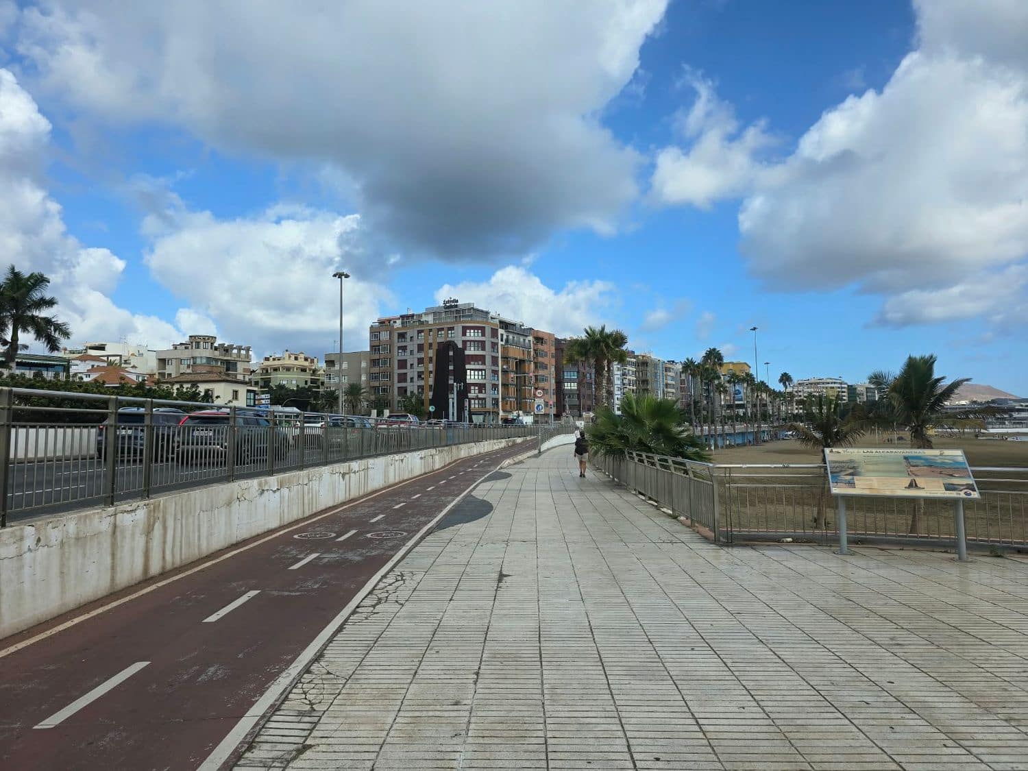 Erhverv til leje i Las Palmas de Gran Canaria - € 1.550 (Ref: 10164006)
