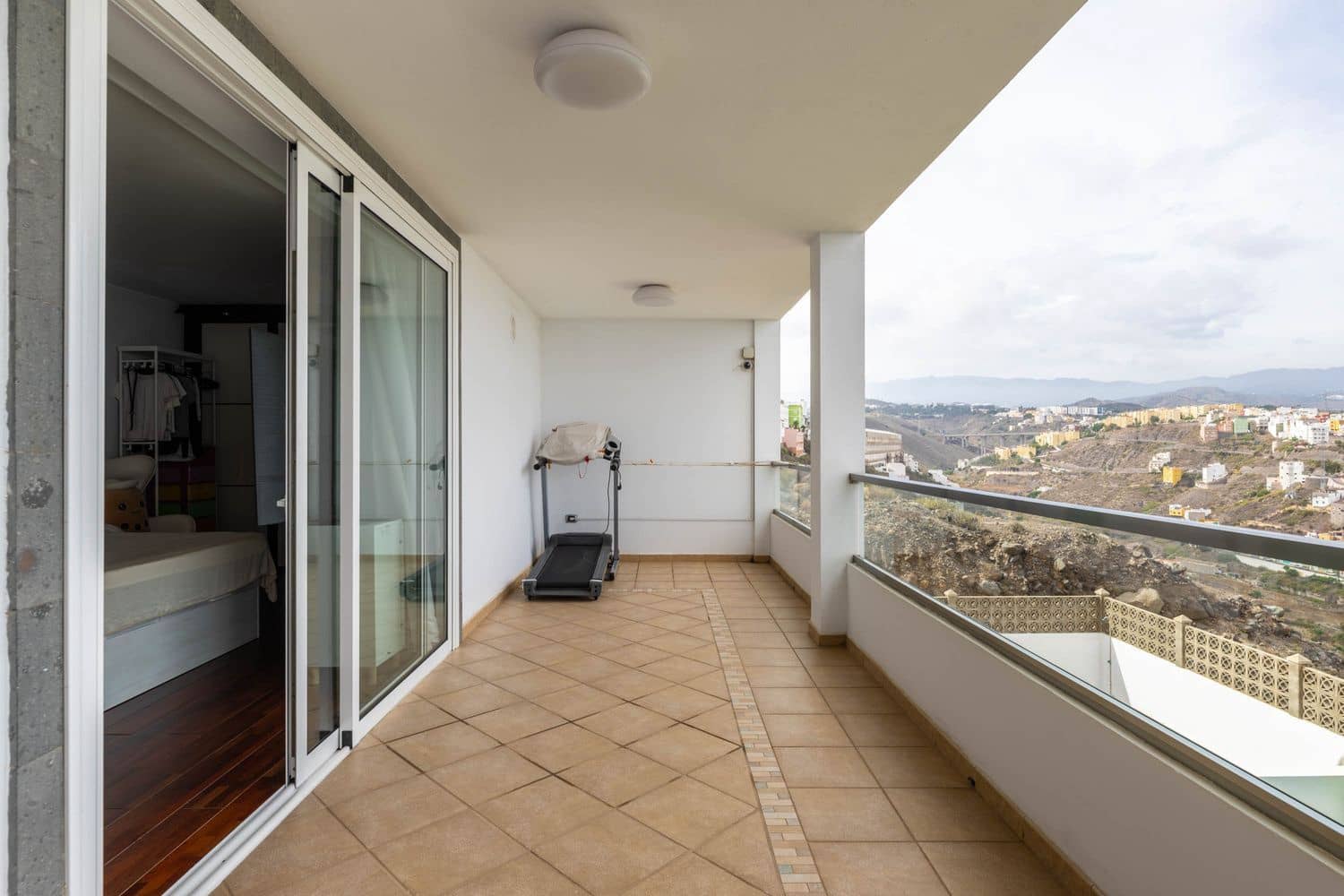 7 Zimmer Haus zu verkaufen in Las Palmas de Gran Canaria mit Garage - 890.000 € (Ref: 10165967)