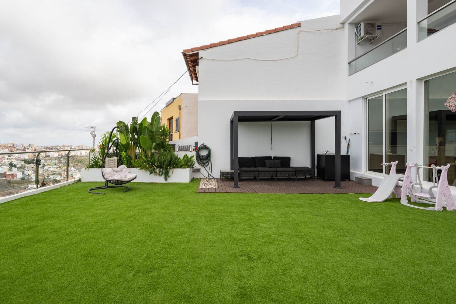 7 Zimmer Haus zu verkaufen in Las Palmas de Gran Canaria mit Garage - 890.000 € (Ref: 10165967)