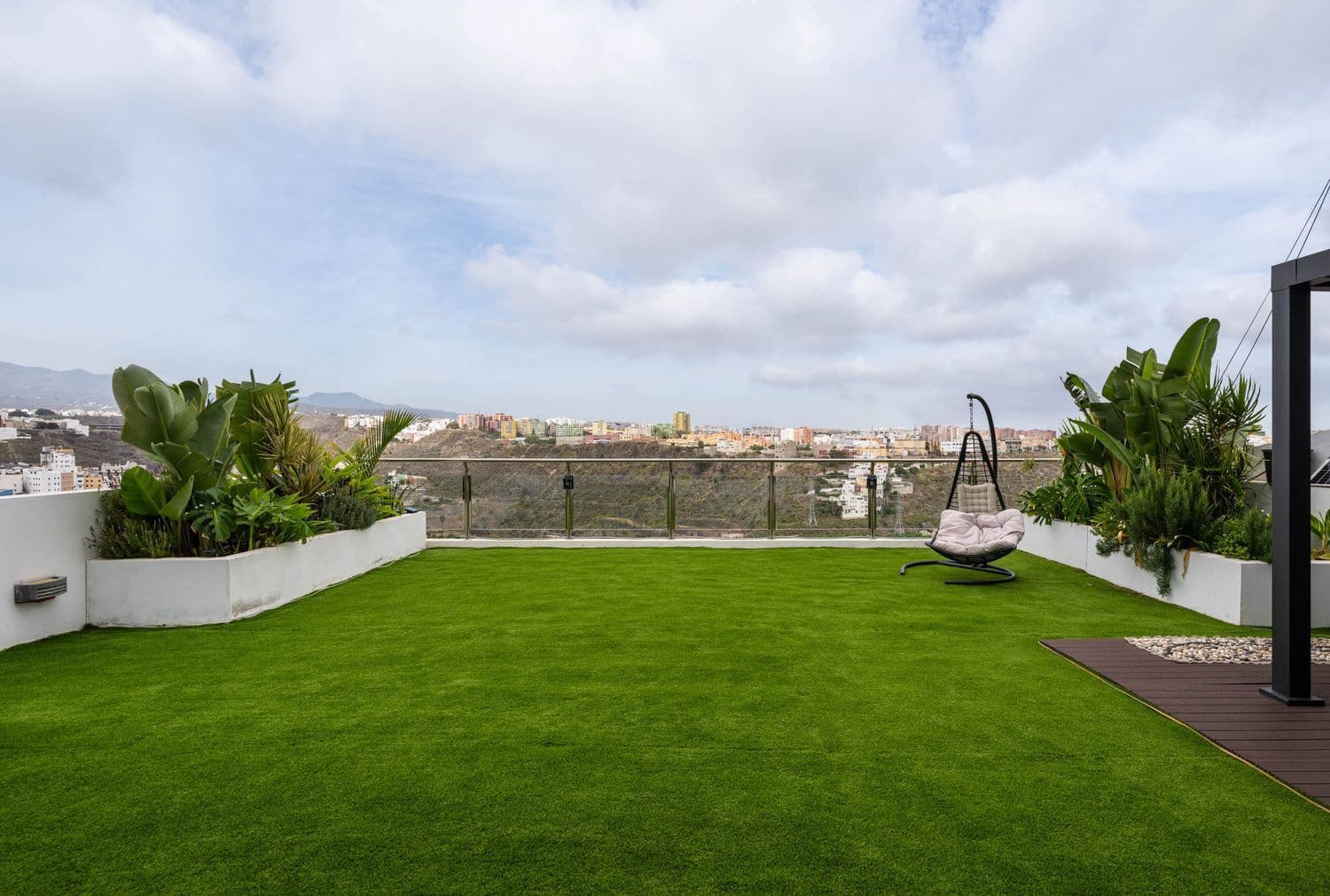7 Zimmer Haus zu verkaufen in Las Palmas de Gran Canaria mit Garage - 890.000 € (Ref: 10165967)