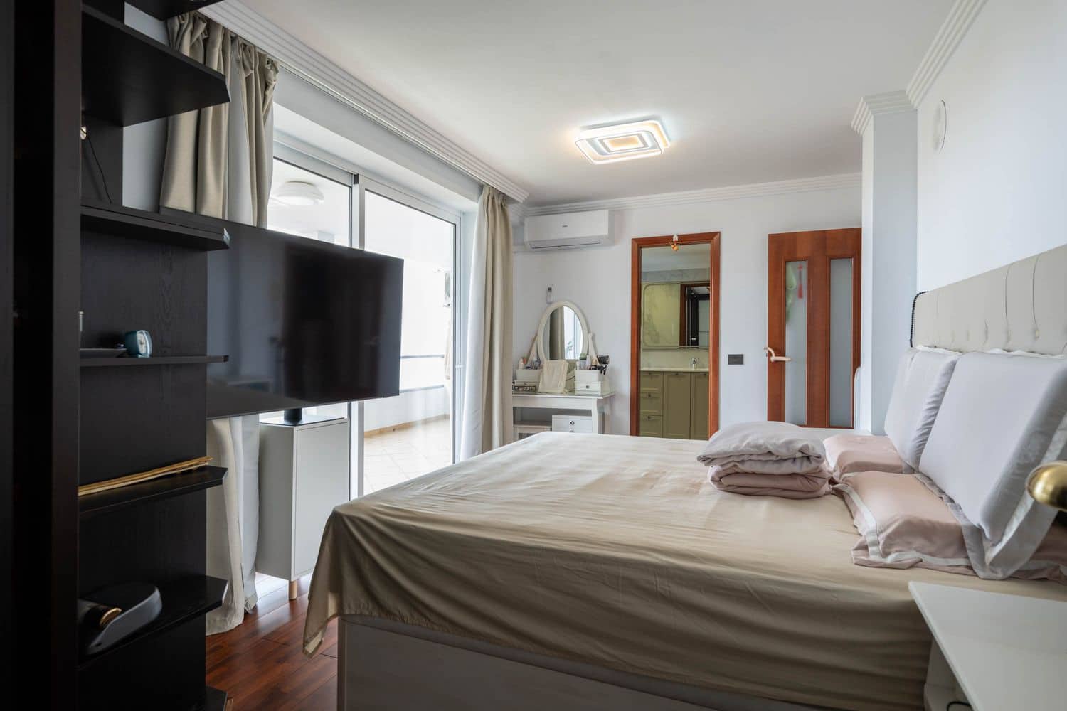 7 Zimmer Haus zu verkaufen in Las Palmas de Gran Canaria mit Garage - 890.000 € (Ref: 10165967)