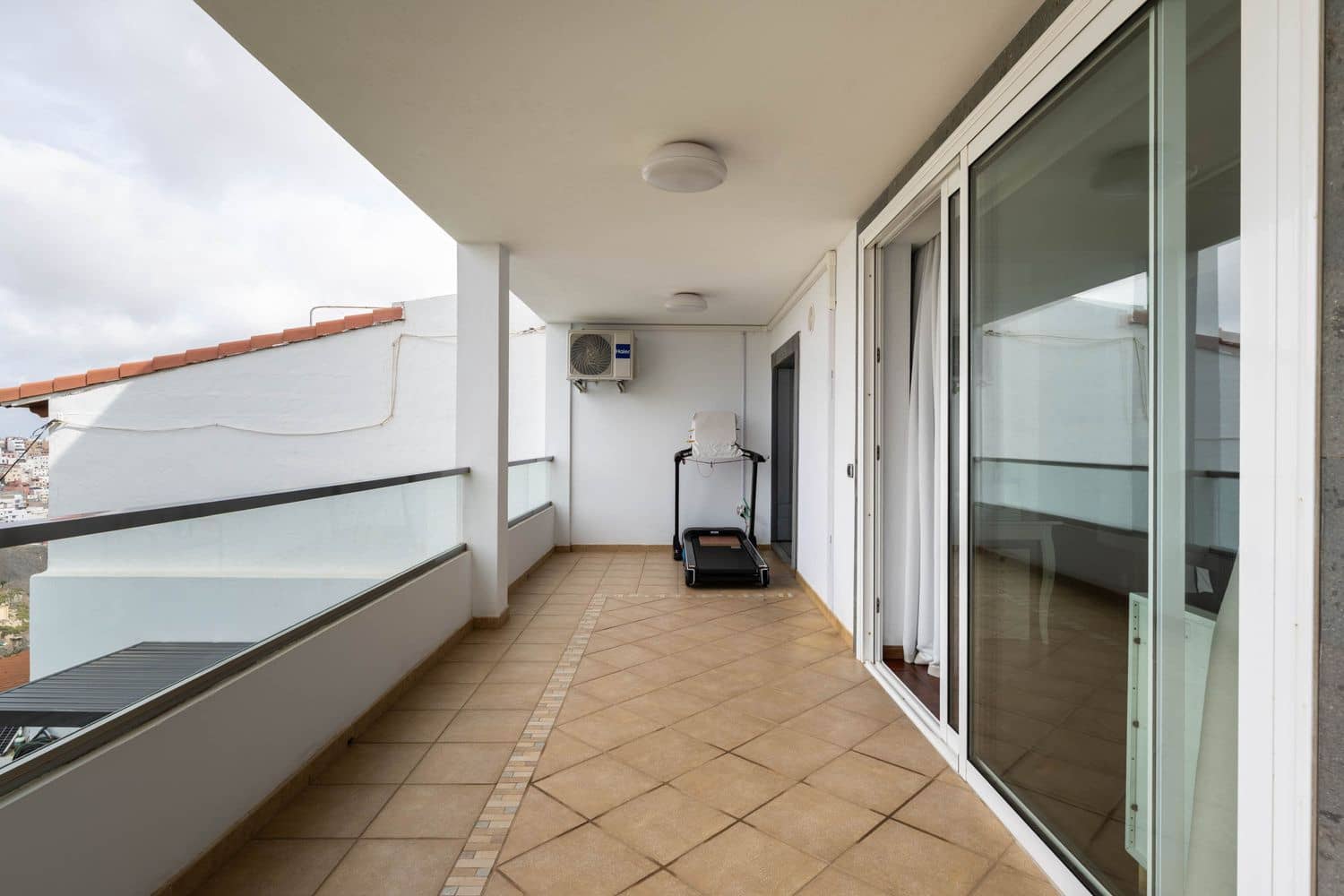 7 Zimmer Haus zu verkaufen in Las Palmas de Gran Canaria mit Garage - 890.000 € (Ref: 10165967)