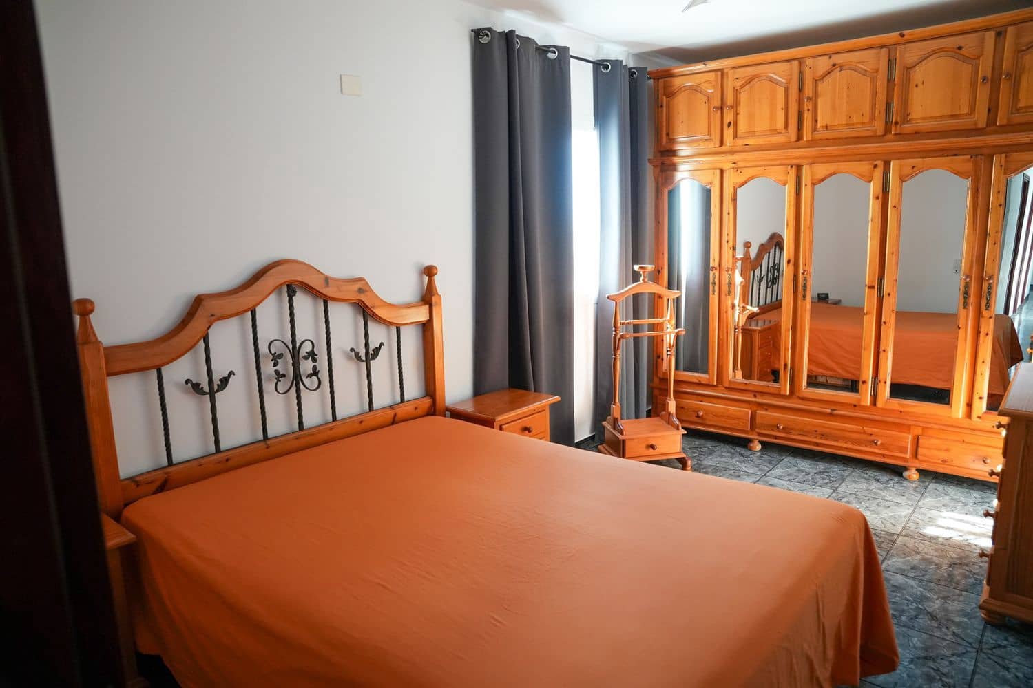 3 bedroom Apartment for sale in Santa Lucia de Tirajana with garage - € 225,000 (Ref: 10165968)