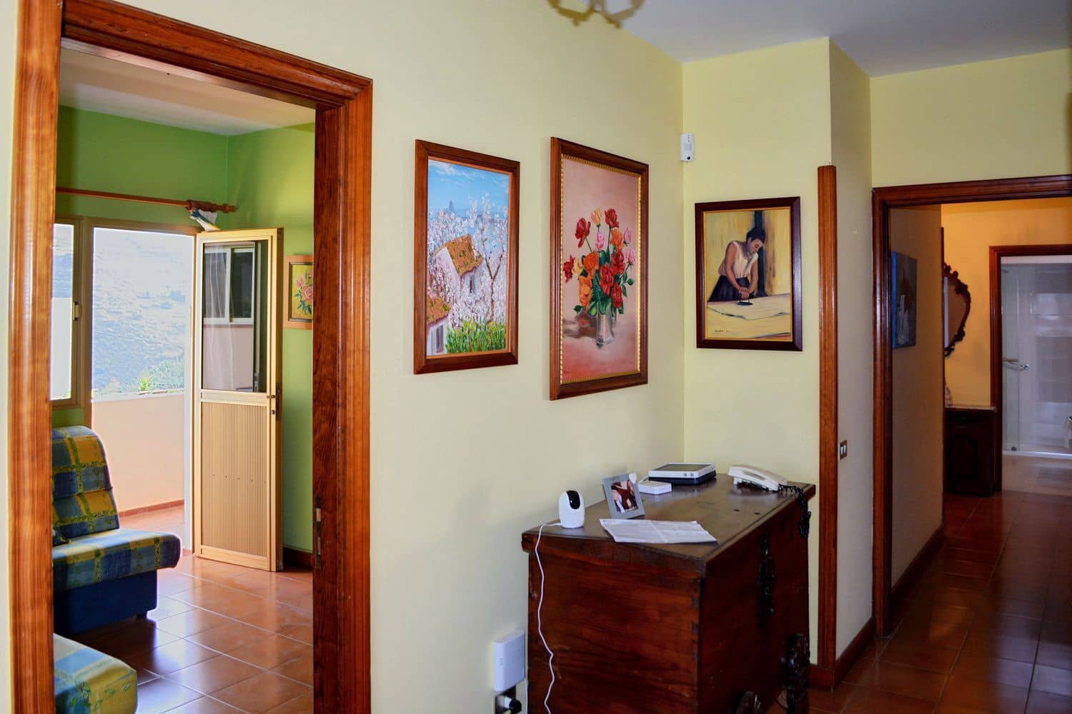 5 bedroom Villa for sale in Santa Brigida with garage - € 353,000 (Ref: 10168034)