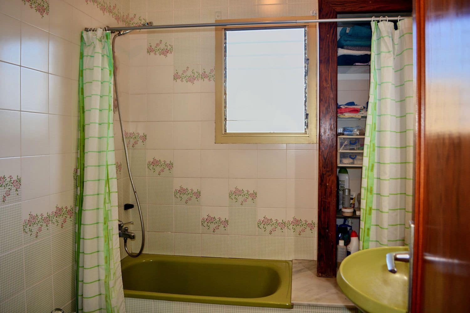 5 bedroom Villa for sale in Santa Brigida with garage - € 353,000 (Ref: 10168034)