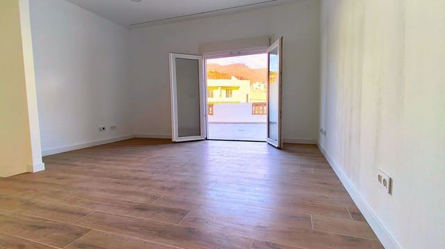 2 soveværelse Byhus til salg i La Aldea de San Nicolas med garage - € 198.000 (Ref: 10170491)