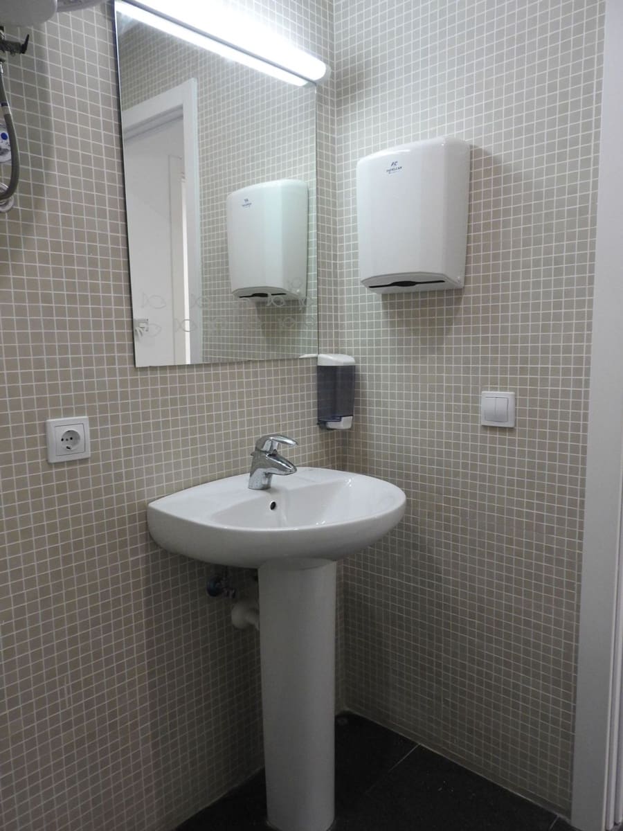 Biuro do wynajęcia w Las Palmas de Gran Canaria z garażem - 2 600 € (Ref: 10170493)