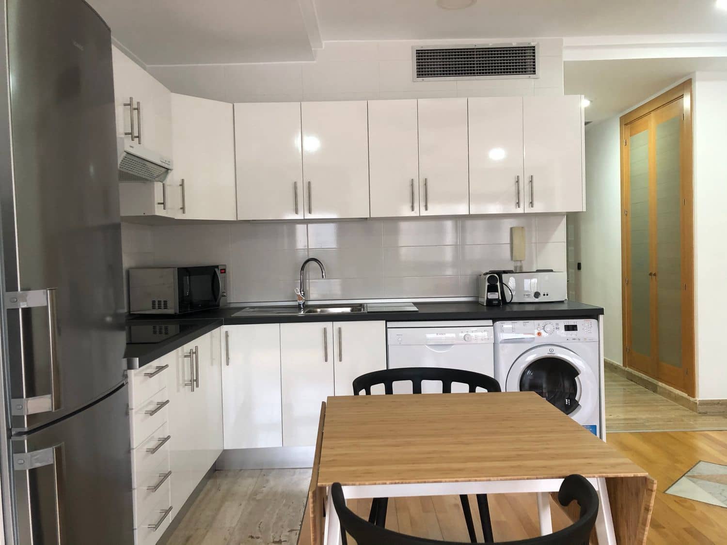 2 bedroom Apartment for rent in Las Palmas de Gran Canaria with garage - € 1,050 (Ref: 4822359)