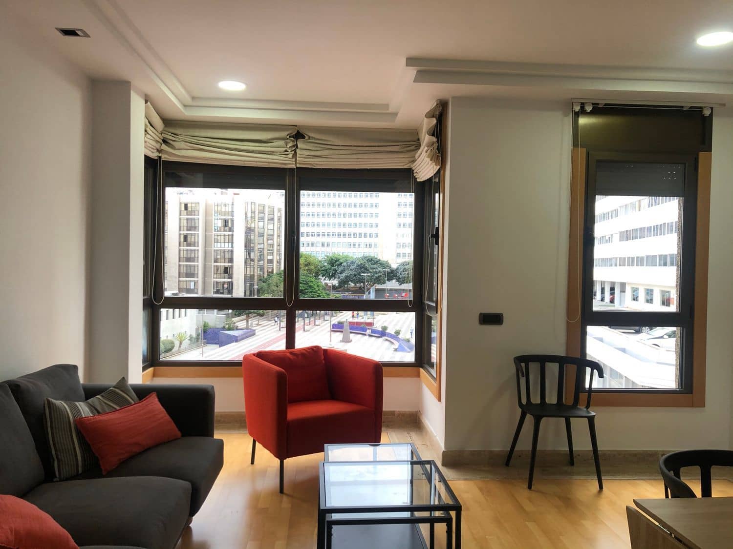 2 bedroom Apartment for rent in Las Palmas de Gran Canaria with garage - € 1,050 (Ref: 4822359)