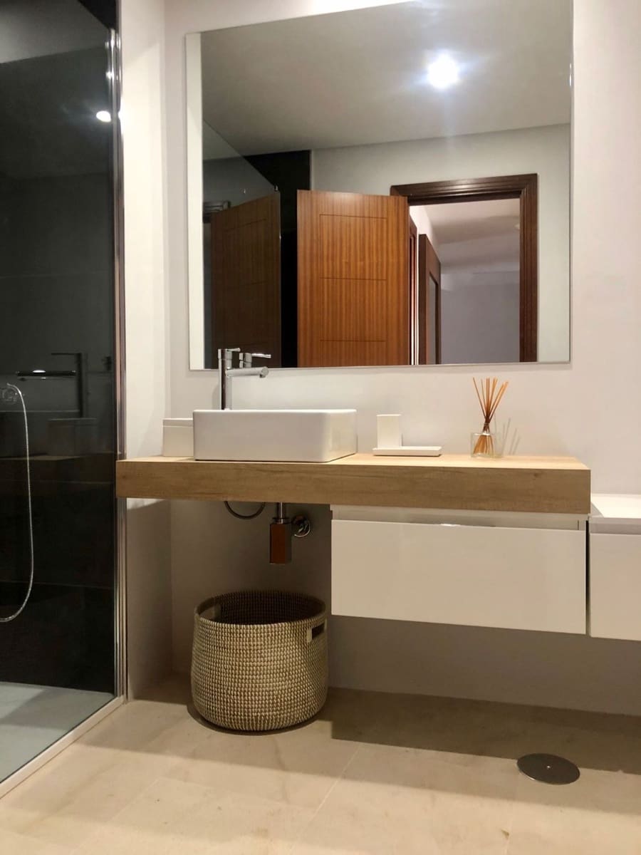 3 slaapkamer Appartement te huur in Las Palmas de Gran Canaria met garage - € 1.200 (Ref: 5556496)