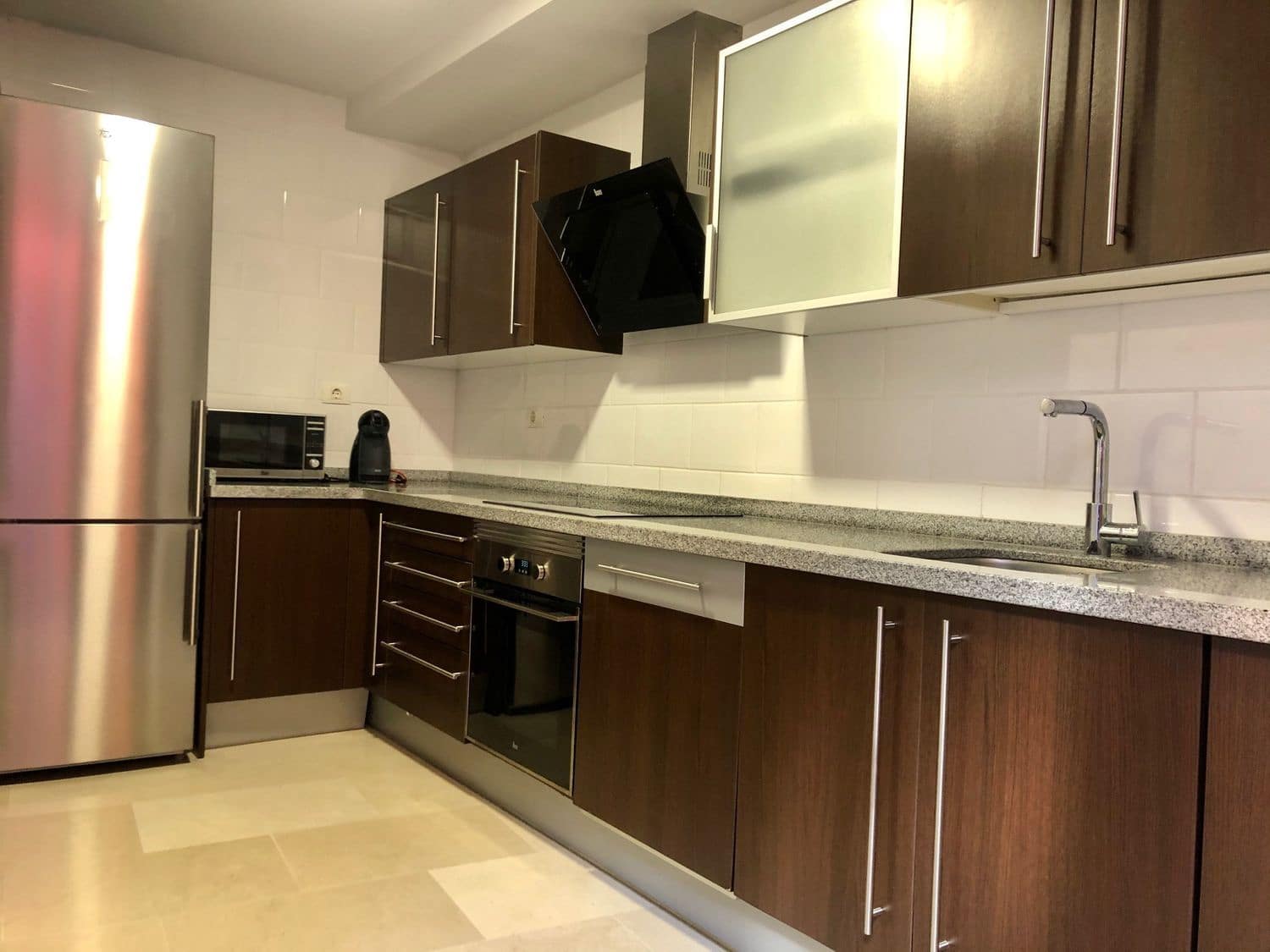 3 slaapkamer Appartement te huur in Las Palmas de Gran Canaria met garage - € 1.200 (Ref: 5556496)