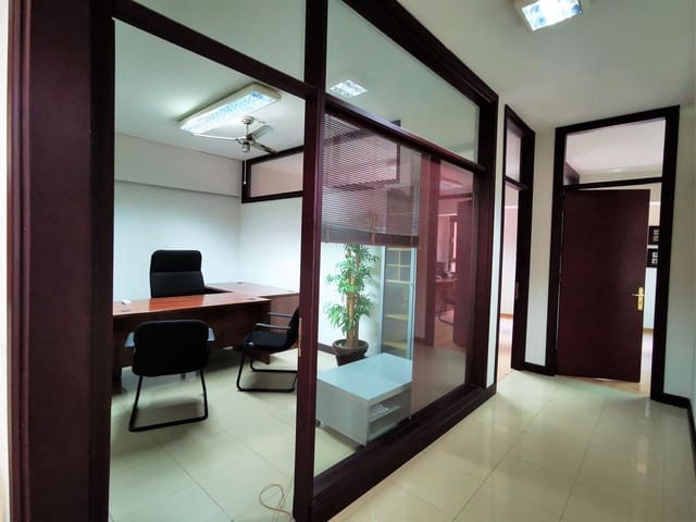 Kontor til leje i Triana, Las Palmas de Gran Canaria - € 300 (Ref: 5667362)