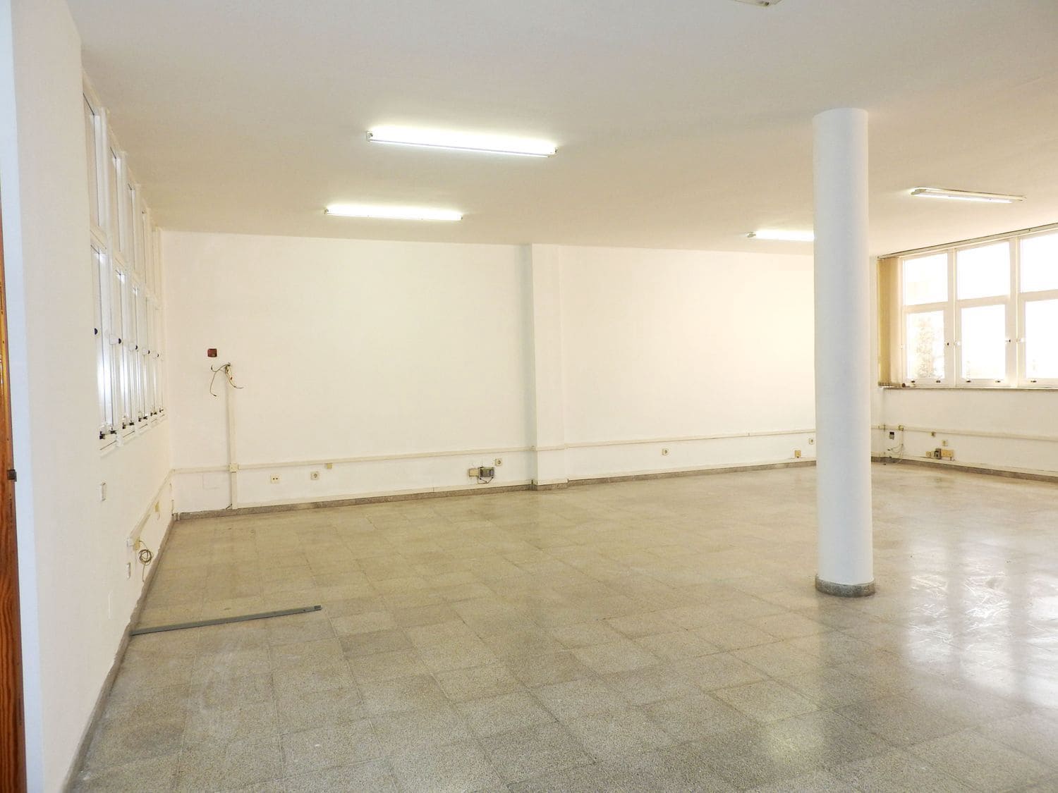 Office for rent in Las Palmas de Gran Canaria - € 650 (Ref: 5706316)