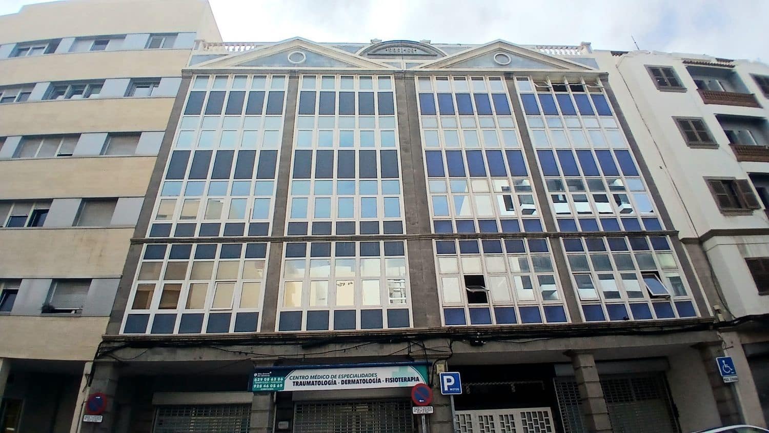 Office for rent in Las Palmas de Gran Canaria - € 650 (Ref: 5706316)