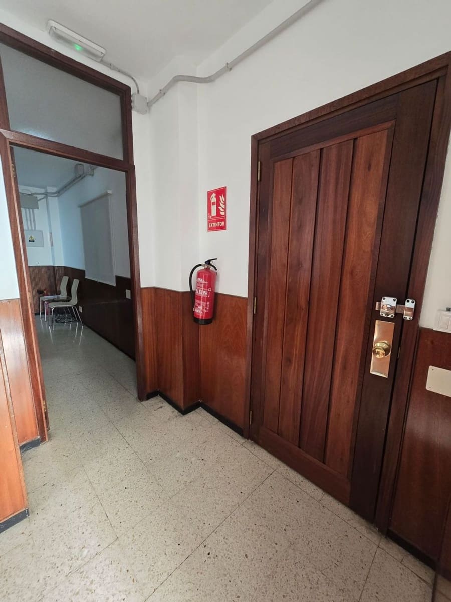 Kontor til leje i Las Palmas de Gran Canaria - € 675 (Ref: 6037813)
