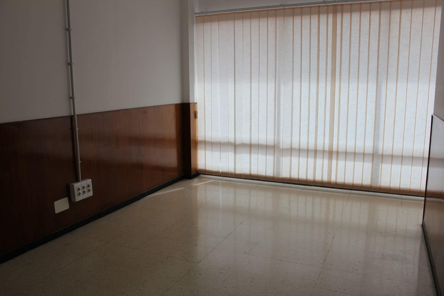 Kontor til leje i Las Palmas de Gran Canaria - € 675 (Ref: 6037813)