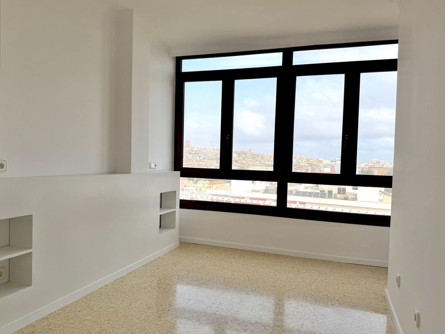 3 makuuhuone Huoneisto vuokrattavana paikassa Las Palmas de Gran Canaria mukana 
autotalli - 1 200 € (Ref: 6062762)