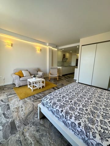 Apartment for rent in Guanarteme, Las Palmas de Gran Canaria with garage - € 900 (Ref: 7394046)
