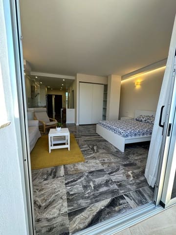 Apartment for rent in Guanarteme, Las Palmas de Gran Canaria with garage - € 900 (Ref: 7394046)