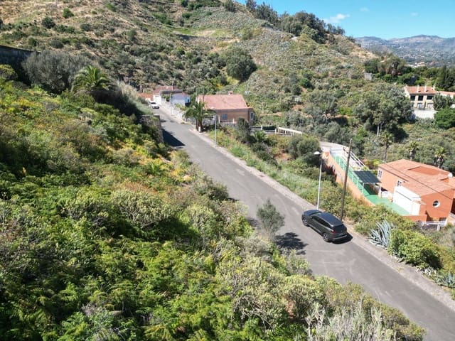 Grunde uden byggetilladelser til salg i Santa Brígida - € 120.000 (Ref: 7531893)