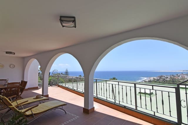 5 bedroom Townhouse for sale in San Agustín, San Bartolomé de Tirajana with pool garage - € 850,000 (Ref: 7604613)