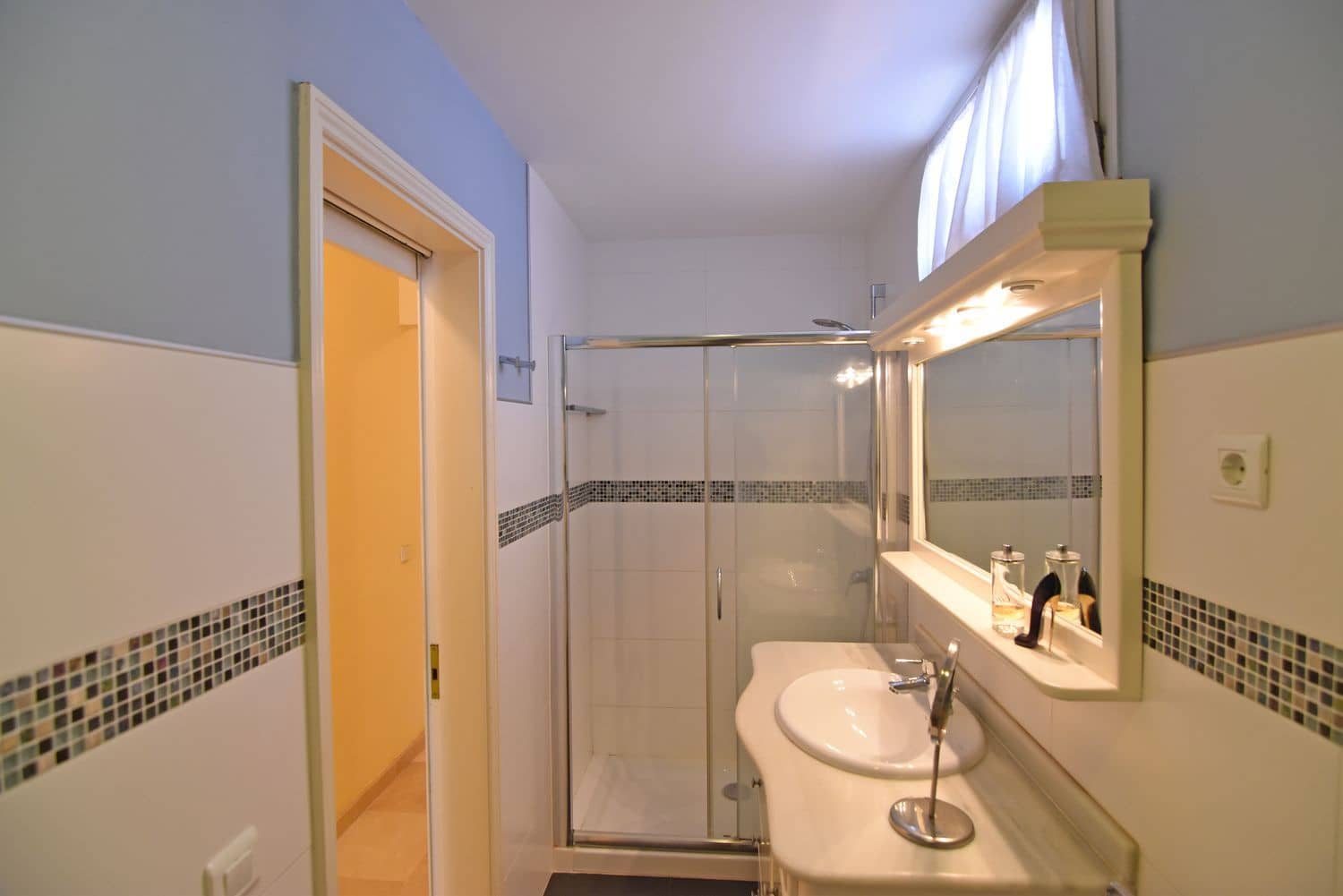 5 quarto Casa em Banda para venda em San Bartolome de Tirajana com piscina garagem - 850 000 € (Ref: 7604613)