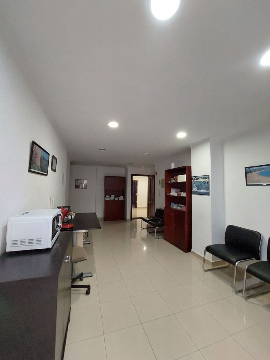Oficina en Las Palmas de Gran Canaria en alquiler - 390 € (Ref: 7821044)