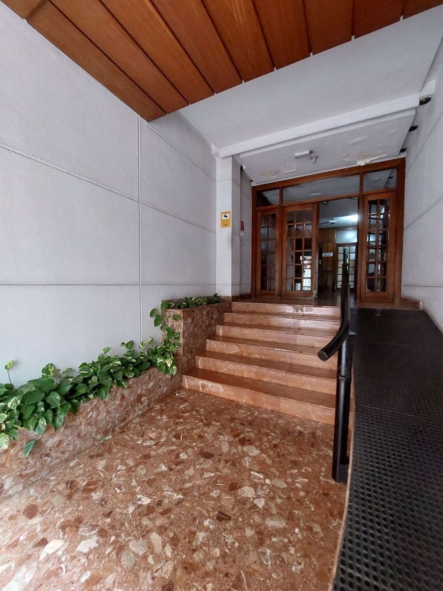 Oficina en Las Palmas de Gran Canaria en alquiler - 390 € (Ref: 7821044)