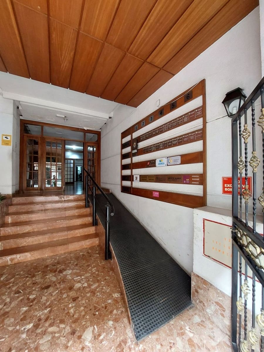 Oficina en Las Palmas de Gran Canaria en alquiler - 390 € (Ref: 7821044)