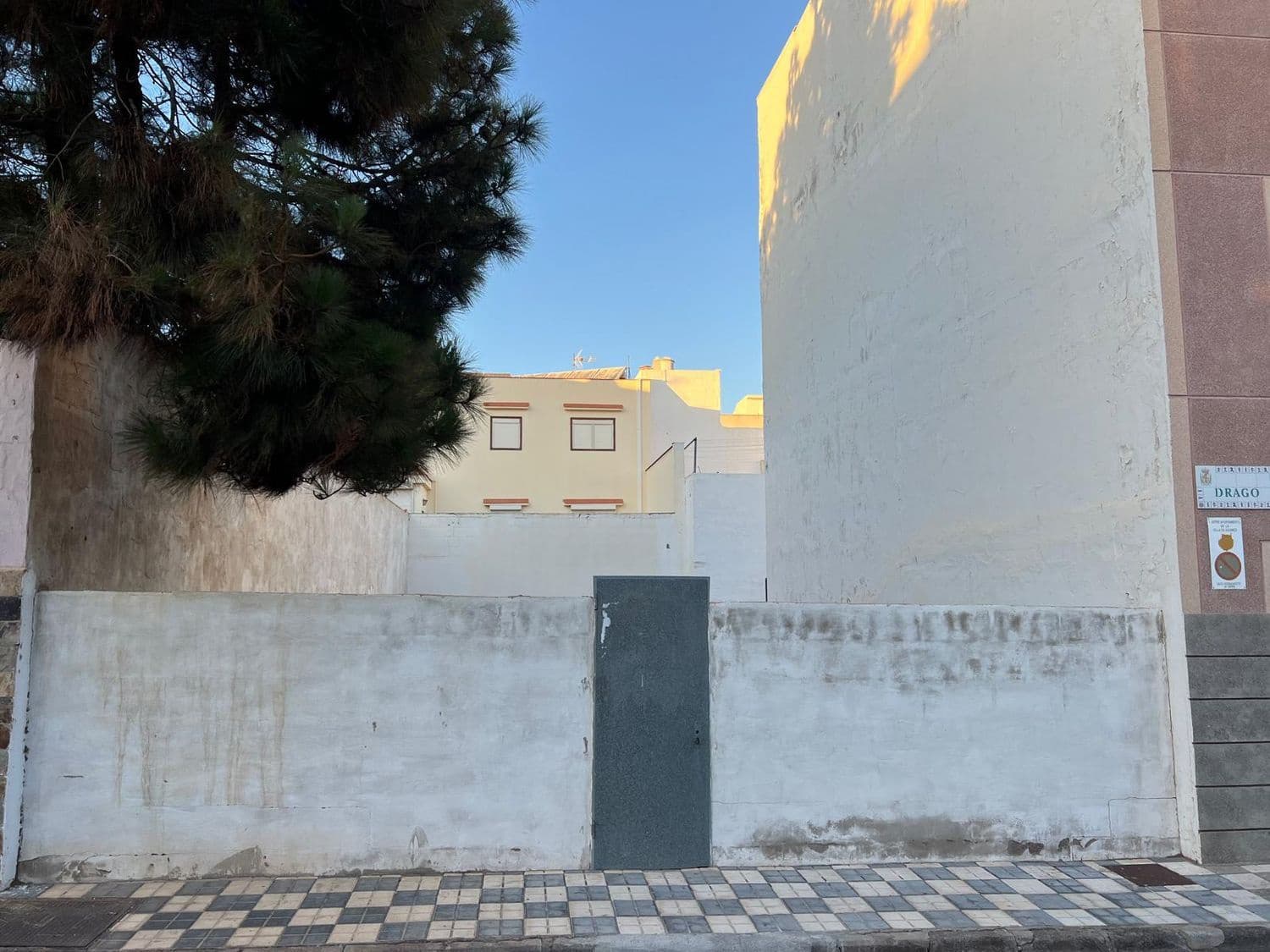 Grunde uden byggetilladelser til salg i Aguimes - € 110.000 (Ref: 8537983)