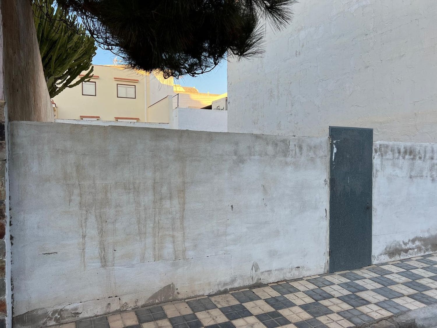 Grunde uden byggetilladelser til salg i Aguimes - € 110.000 (Ref: 8537983)